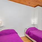 2 Bedroom Cozy In Prázdninový dům