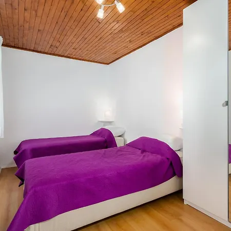 度假居 2 Bedroom Pet Friendly In Dobrinj
